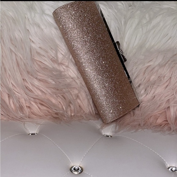 I.N.C. International Concepts
Carolyn Glitter Clutch Rose Gold - Picture 5 of 14